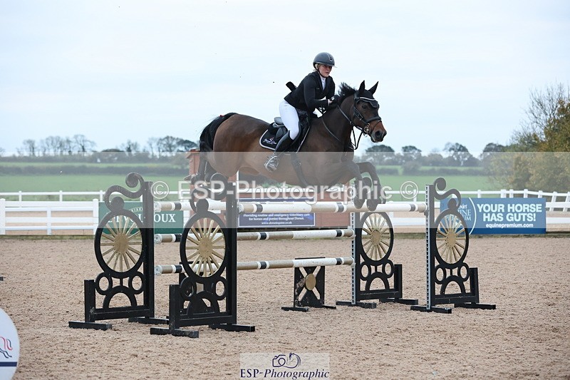 241101A-160317-03214 - FRI Cls 8 National 1.30m