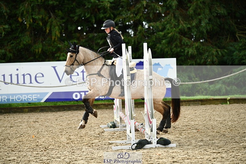 251004A-110422-00520 - Classes 4 & 5 50cm