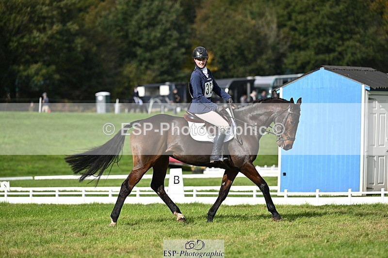 251024A-133702-12171 - D-363-Florrie.Ball