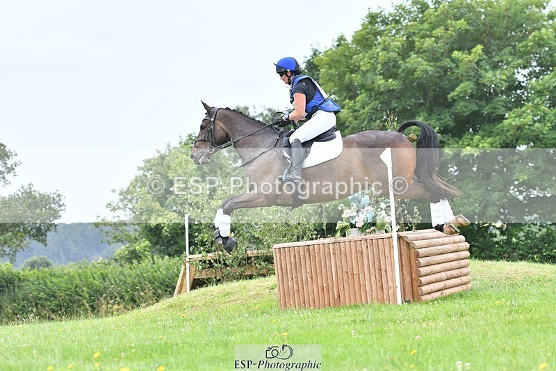 240803-105430-01427 - 008-Jodie_Coombes-TATTYGARE_LAST_DELIGHT