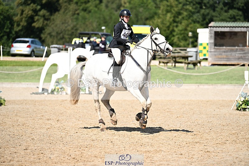 240824X-133943-29034 - 80cm Round 2 13.30 to 14.30