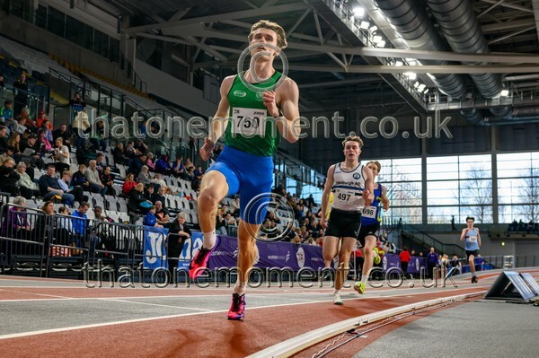 Age26SUN-811117 - Track Male Set One