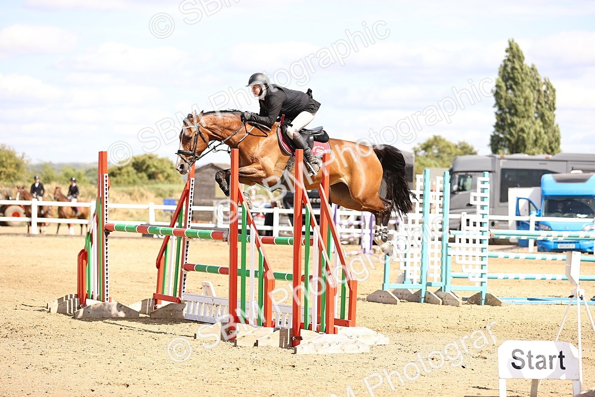 SBM_001350 - Class 6 - Senior Newcomers - 1.10m