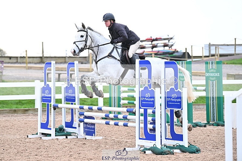 240225A-080214-04417 - Cls 17 British Novice and 90cm Open