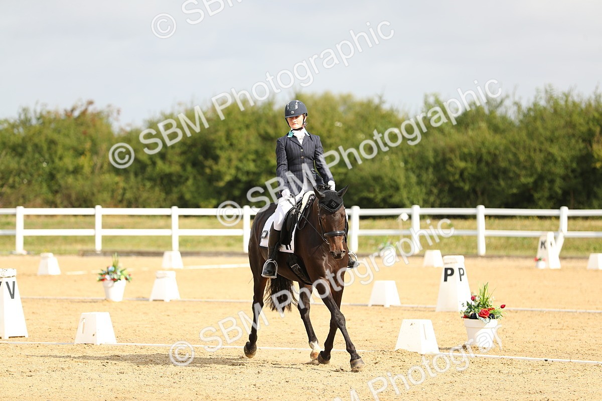 SBM_015540 - Class 13 - Novice 23 - 9.54-11.04