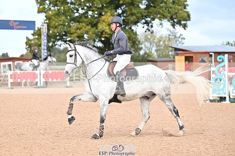 251005-095904-02645 - Cls 15 Foxhunter and 1.20m