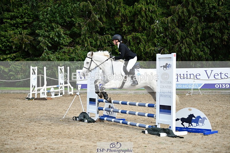 251004A-151614-01764 - Classes 8 & 9 70cm