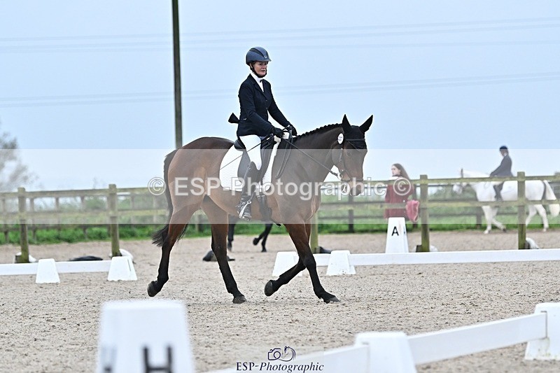 241103-151349-02757 - Novice 1 - 14.44 to 16.08