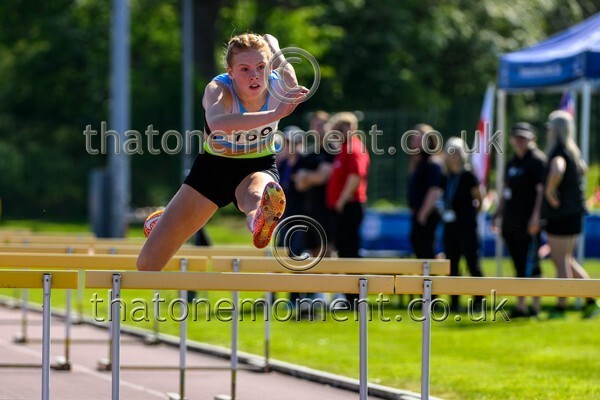 West25Sat-926515 - Track Female Set One