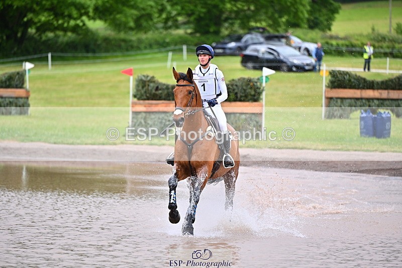 250524A-093116-08706 - A-001-Jemima.Howden-HEADS.UP