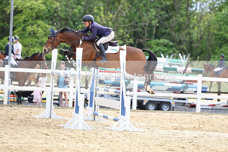 3E7A7794 - Class 8: Senior Foxhunter/1.20 open