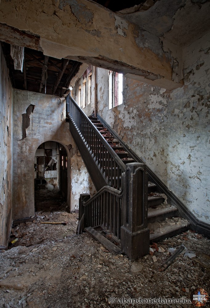 Abandoned Church | Matthew Christopher's Abandoned America
