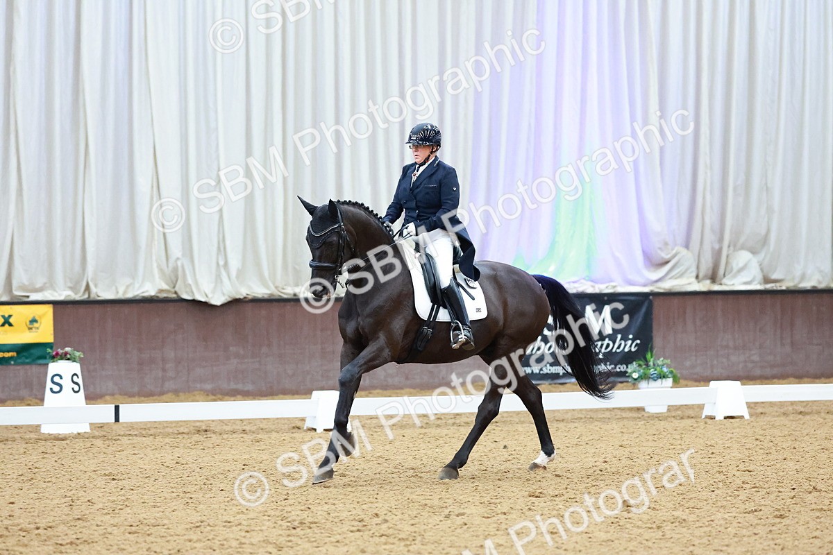 SBM_007716 - Class 9 - FEI INT II - 16.54.17.57