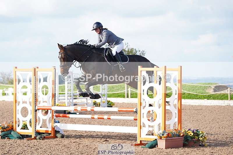 241005A-094350-04322 - SAT Cls 8 Snr British Novice & 90cm Open