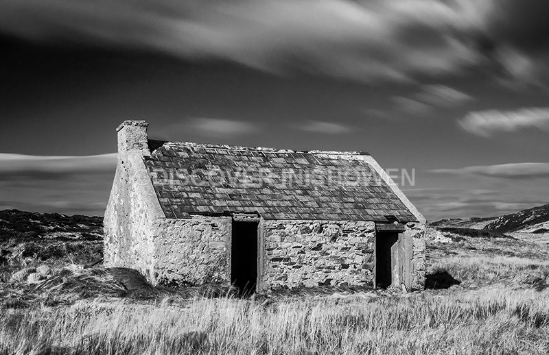 Old cottage, Malin Head - Inishowen peninsula- B&W