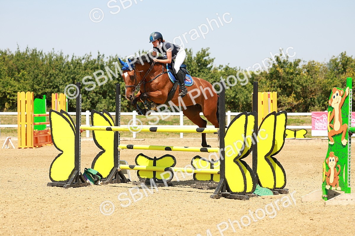 SBM_002084 - Class 5 - Senior Foxhunter - 1.20m