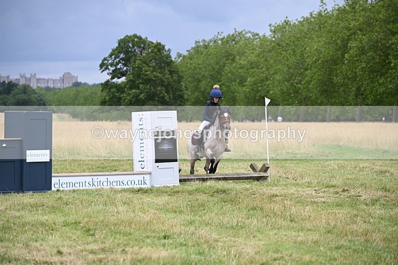 WJ6_2933 - Time at Jump 11:06 to 11:40