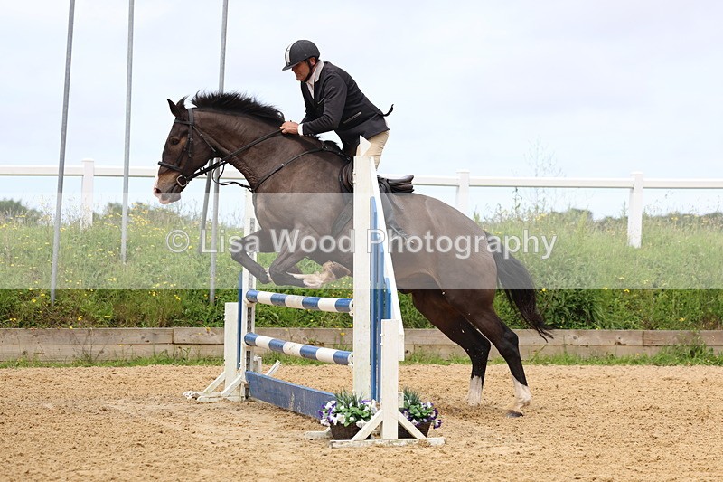 3E7A6386 - Class 4: Senior British Novice/90cm open