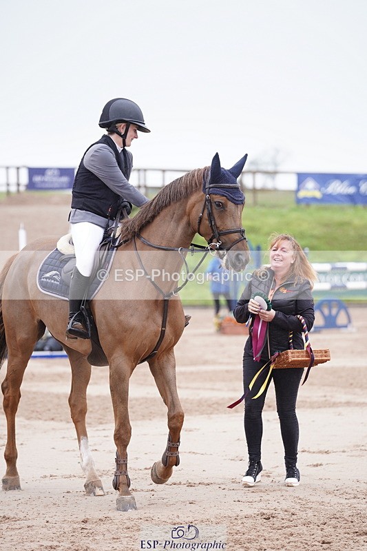 240720A-114328-14409 - Cls 3, 3 Star Small Tour 1.40m