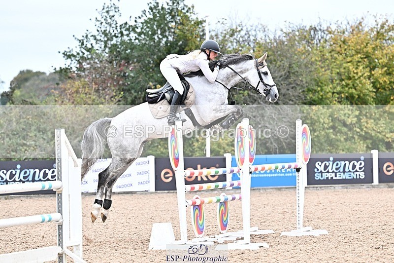 251015-131858-00538 - Cls 4 Newcomers and 1.10m Open