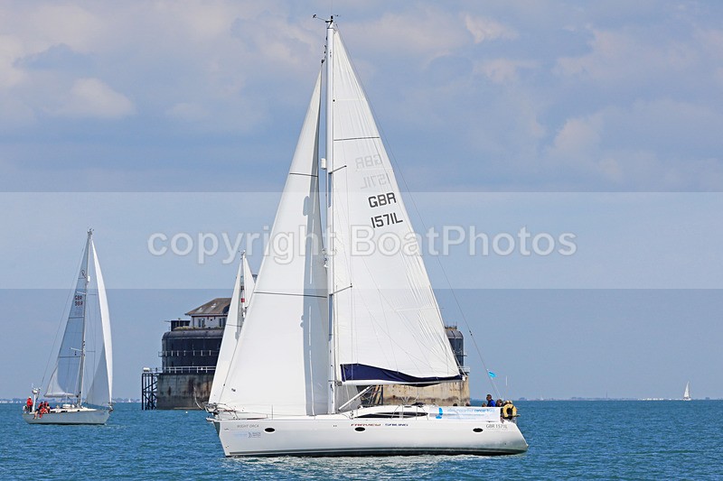 170701 ELLEN MACARTHUR CT2 GBR1571L RTI_4003 - ROUND THE ISLAND 2017