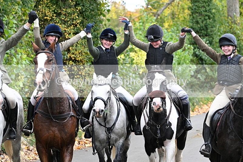 WJ7_7260 - Walk Home..