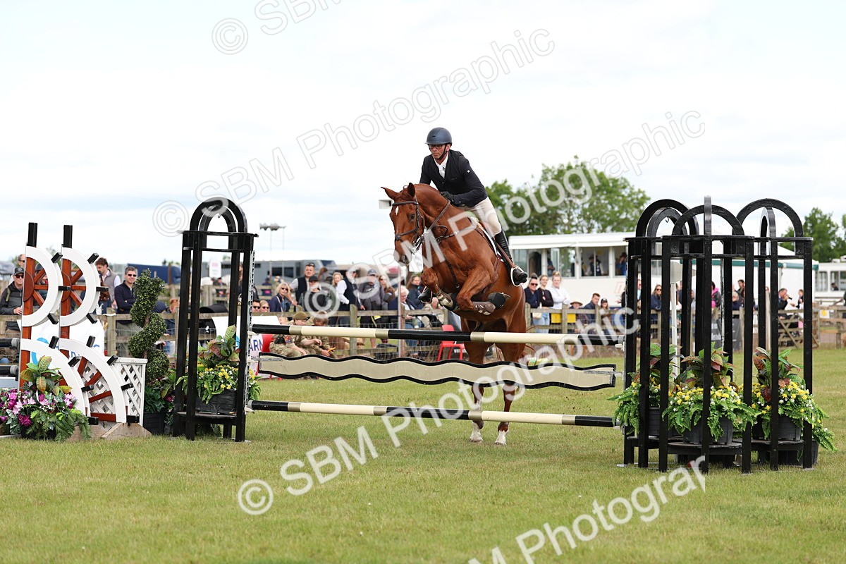 SBM_13750 - Class 206 - Senior Newcomers - 1.10m Open