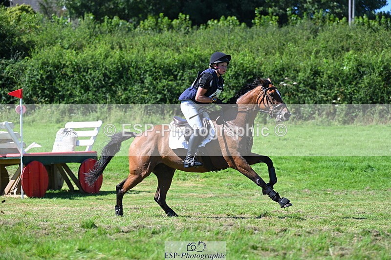 240811A-151620-05728 - 221-