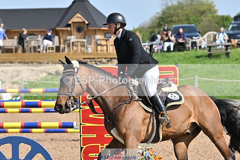 240509A-102529-00859 - Cls 8 Foxhunter