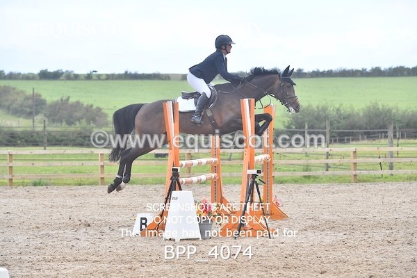 BPP_4074 - CLASS 8 Senior Newcomers/ 1.10m Open