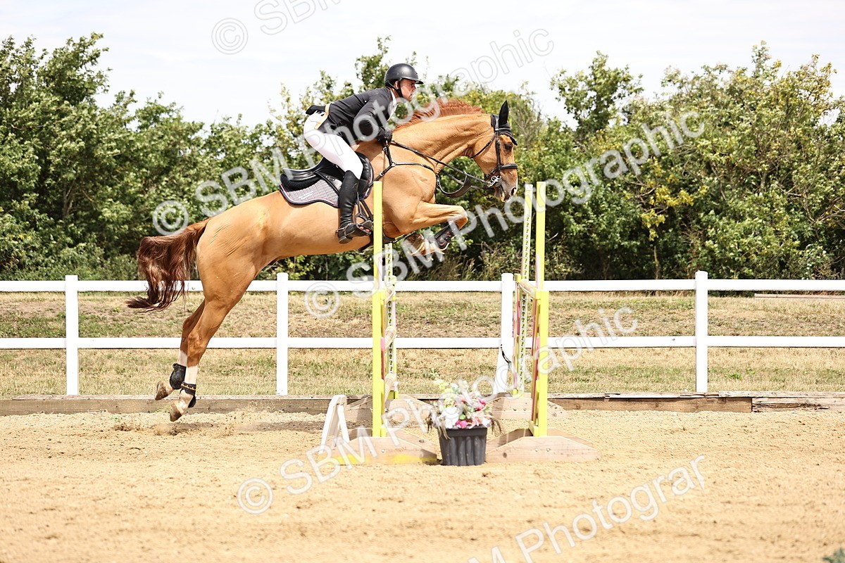 SBM_010532 - Class 9 - Senior Foxhunter - 1.20m Open