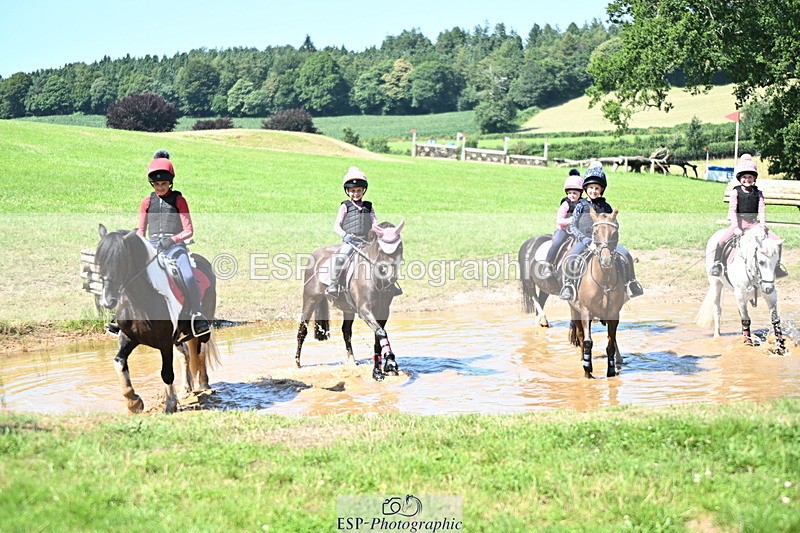 240729B-150429-03122 - Abbie's Group XC