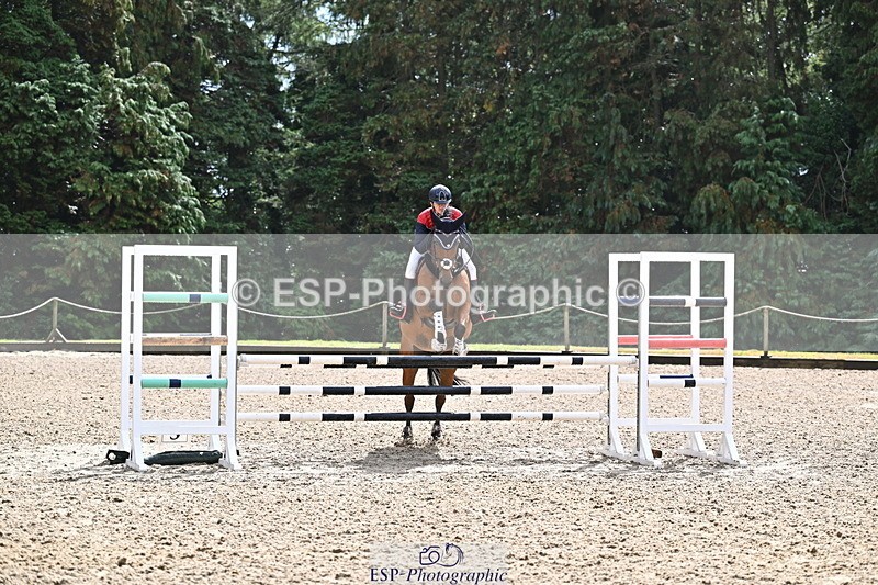 250831A-124619-10412 - Cls 42 Snr 1m Grand Prix