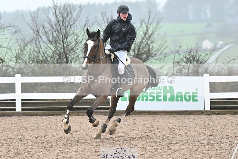 240225A-131111-05404 - Cls 21 Newcomers and 1.10m Open