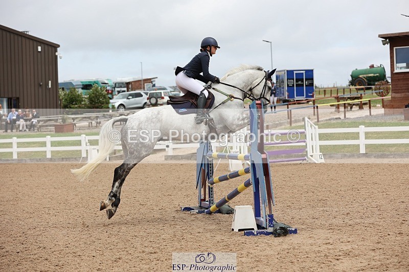 250625-130720-00847 - Cls 4 Newcomers and 1.10m Open