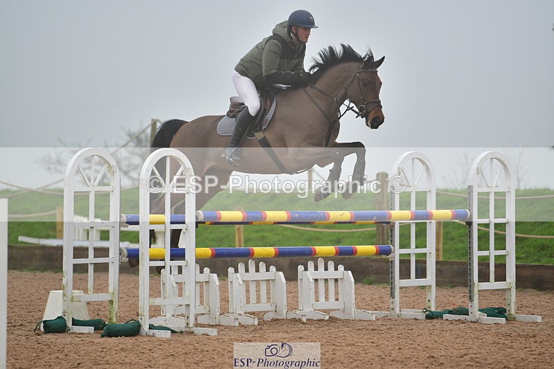 240214A-124138-00502 - Cls 4 Newcomers and 1.10m Open