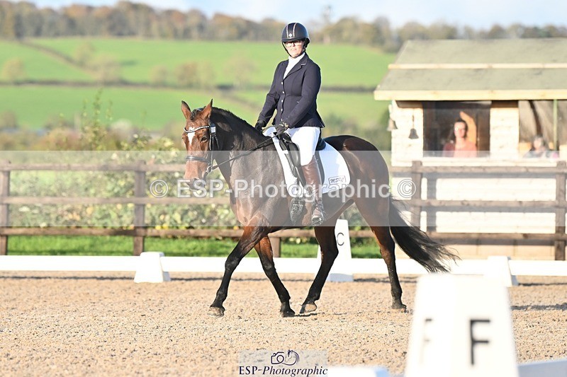 231105-151031-03006 - Cls 4 Novice 24 15.24 to 16.35 break