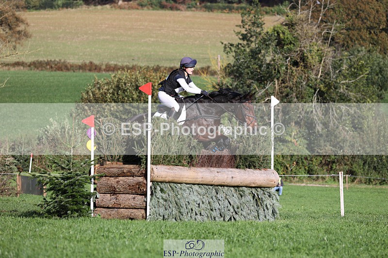 241025-112514-06480 - 018-Alice.Robinson-DERRYS.DIAMOND.CAVALIER