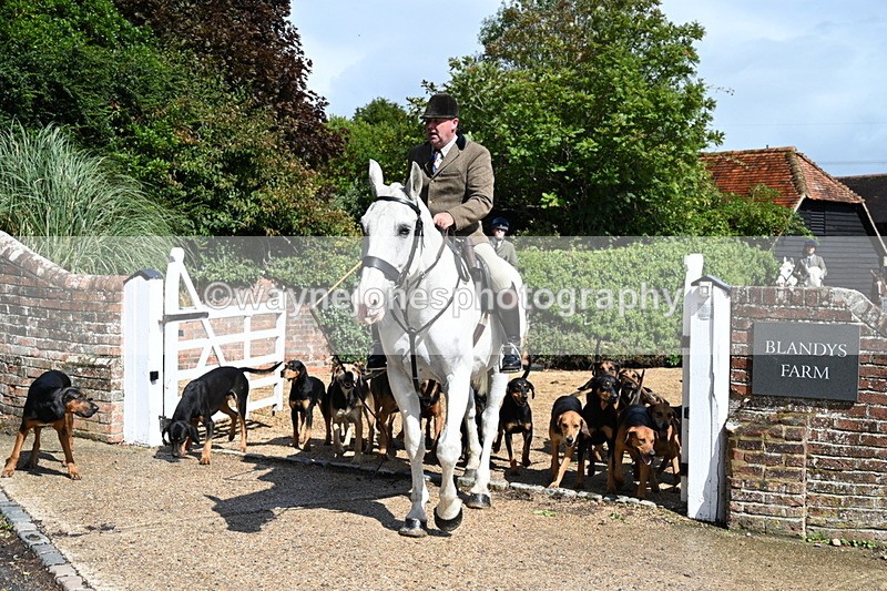 WJ7_7147 - Berks & Bucks at Blandy’s Farm 31-08-25