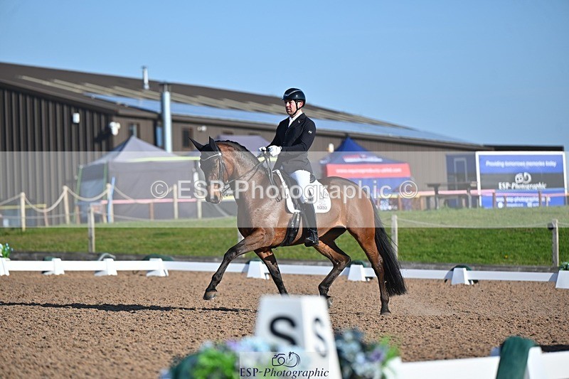 250406-090342-11997 - 189-Darren Hicks-Lenika