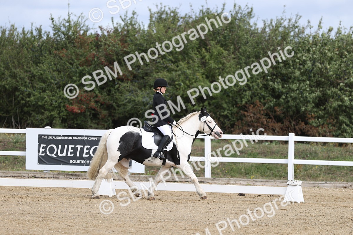 SBM_001964 - Class 2 - Intro 4 Champs - 10.56-11.44