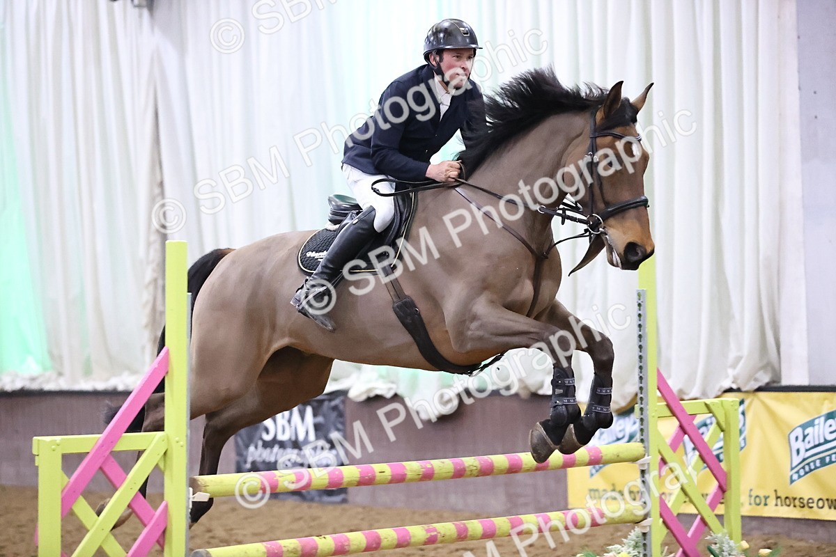 SBM_002004 - Class 10 - Senior Newcomers - 1.10m