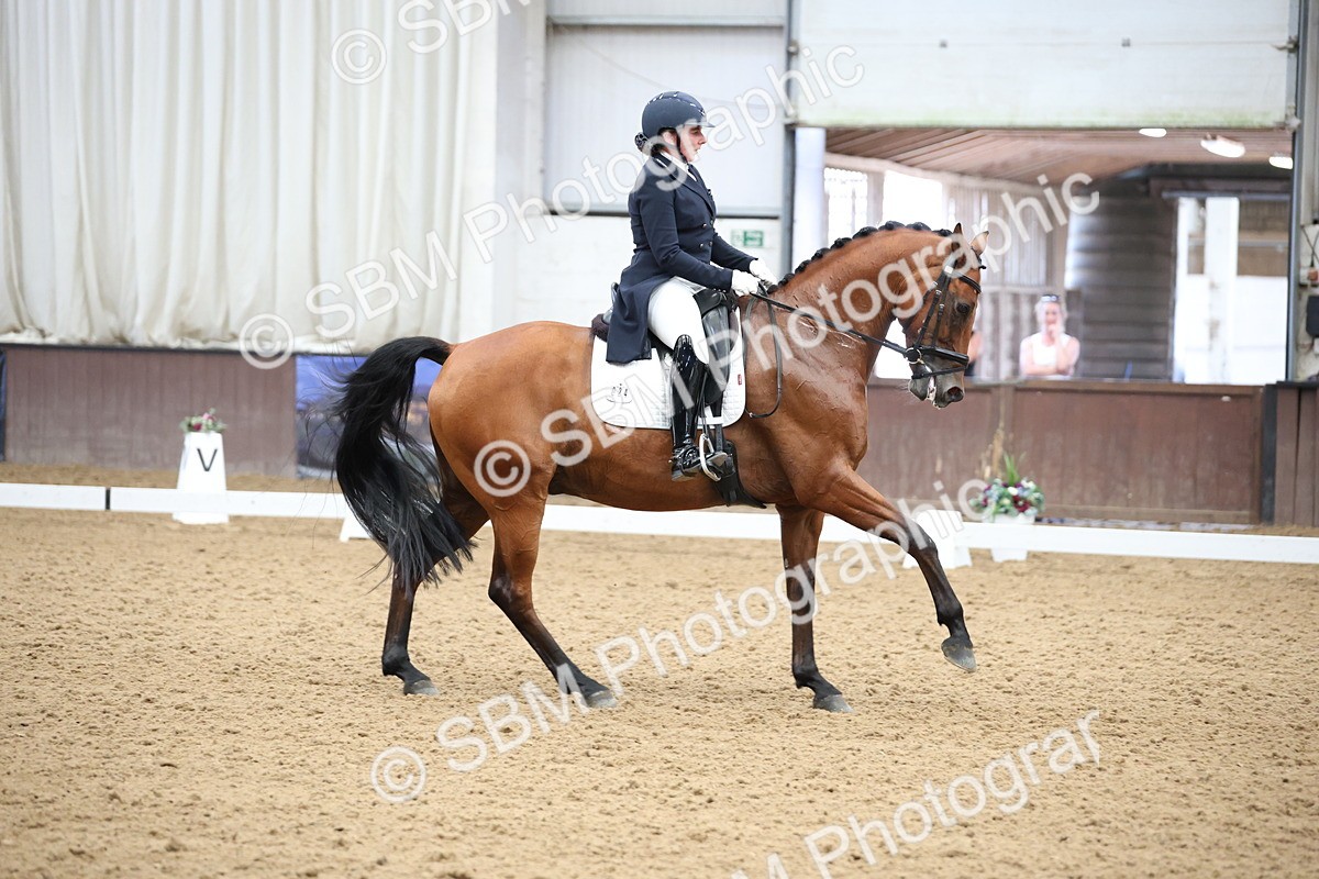 SBM_004457 - Class 9 - FEI Inter 1 Gold - 15.55-16.43
