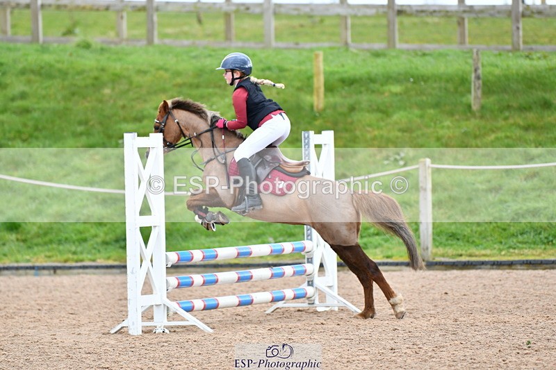 240310A-110731-02172 - Cls 16+17 Club and Schools 70cm