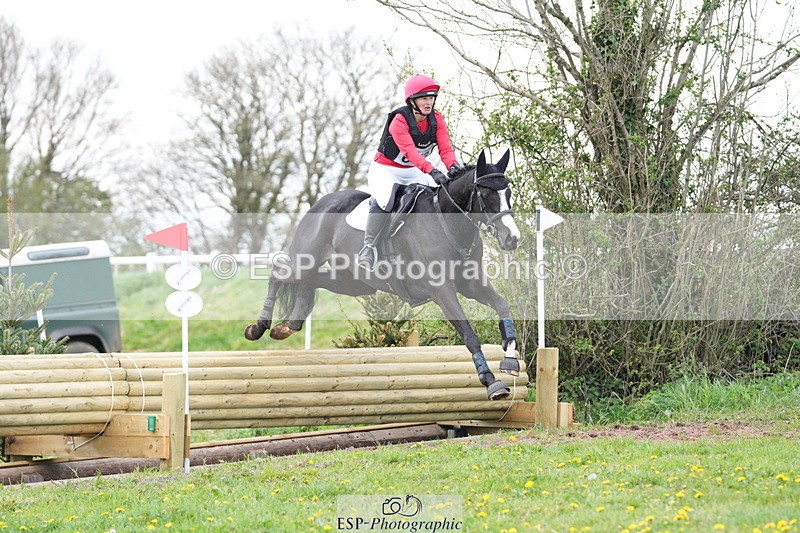 250419-162208-13086 - 673-Sarah.Whitehead-SHAKE.HIM.UP