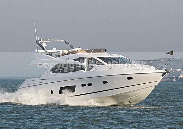 110929 SUNSEEKER MANHATTAN IMG_9343 - Flybridge Cruisers