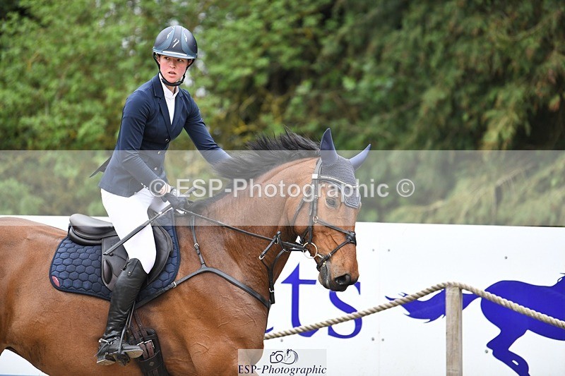 240414-142018-03764 - Cls 05A&B Snr Fox & 120 Open