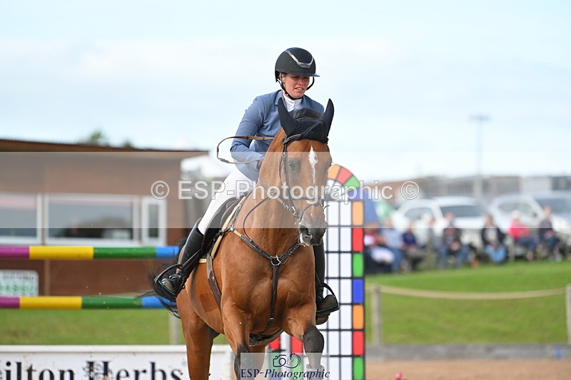 230721A-171654-08068 - Cls 10, 2 Star Big 1.45m Break to End