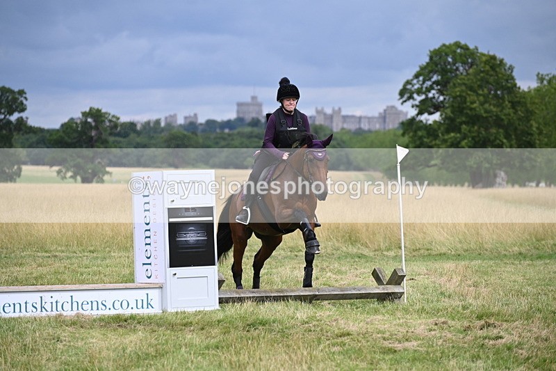 WJ6_2840 - Time at Jump 11:06 to 11:40