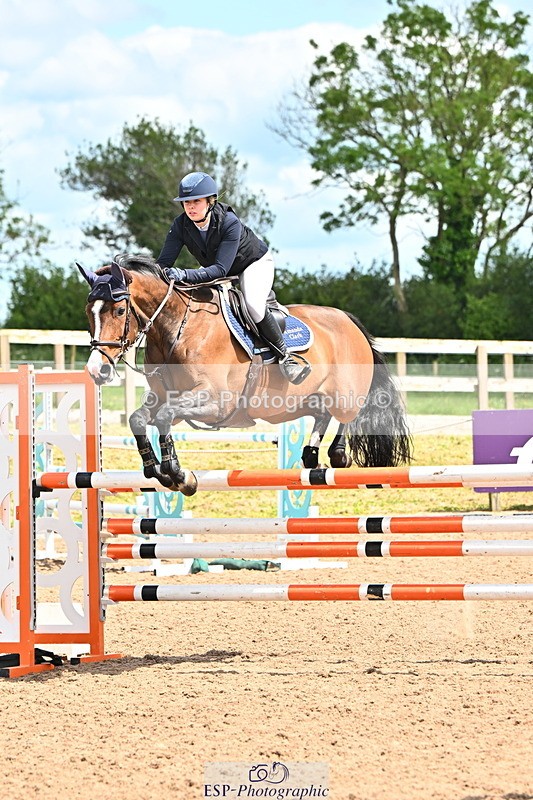 240608A-145219-02829 - Cls 5 Snr Foxhunter and 1.20m Open